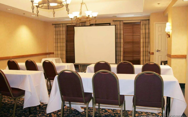 Hampton Inn & Suites Austin-Airport