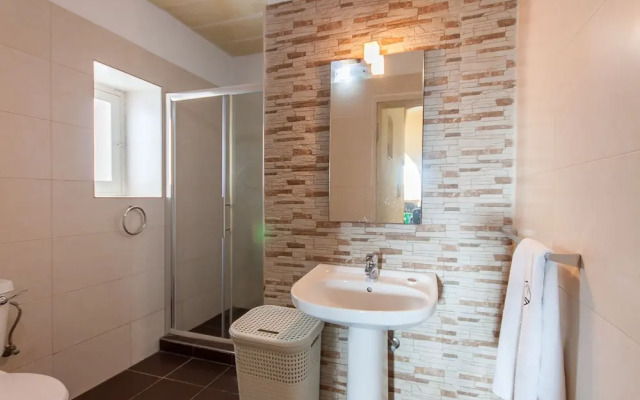 Twilight Gozitan Farmhouse With Pool