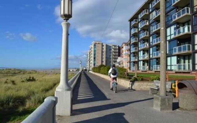 Seaside Beach Club Condos