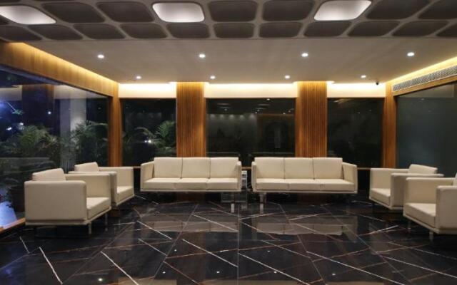 Pinnacle Grand Hotel and Banquets