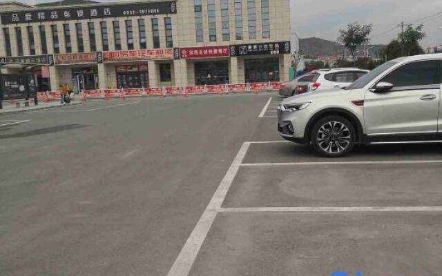 Pin Ai Boutique Hotel