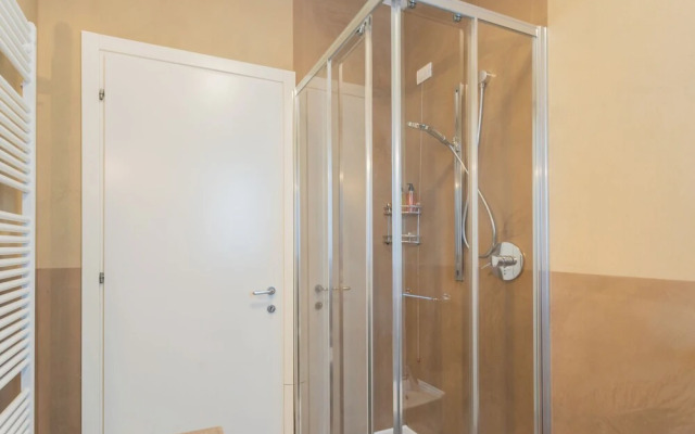 Mulino Vista Lake by Rent all Como