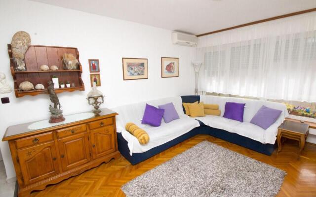 Apartment Jerko - 200 m from beach