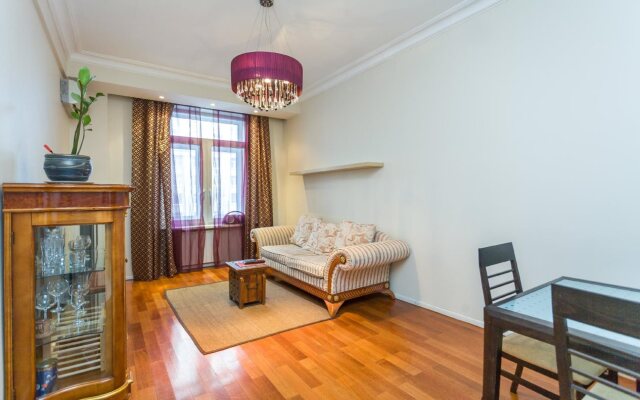 Four Squares Apartments on Tverskaya