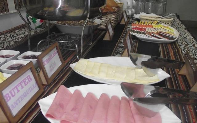 Andina Inn