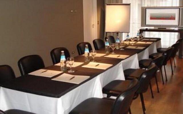 Urbanica The Suites Hotel