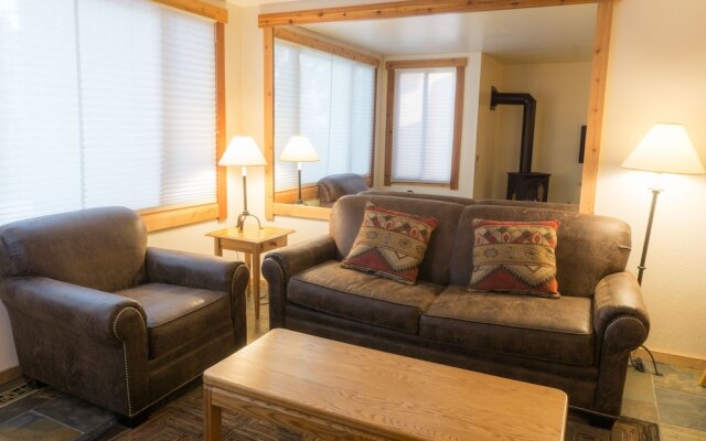4025 Ski Trails