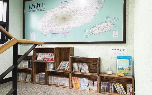 Jeju Sanammae House Pension