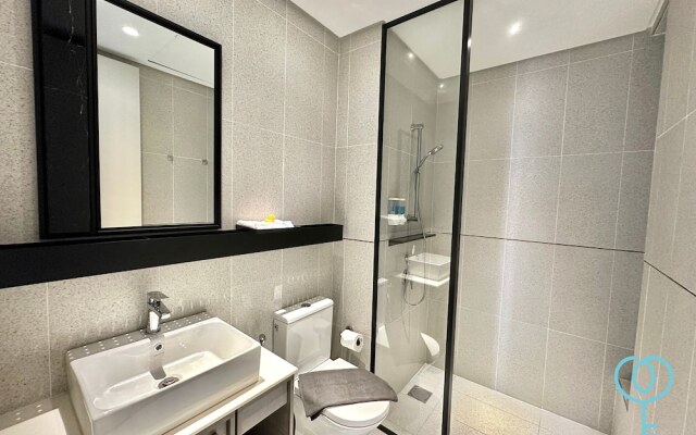 Millerz Square by Mykey