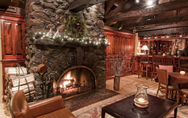 York Harbor Inn