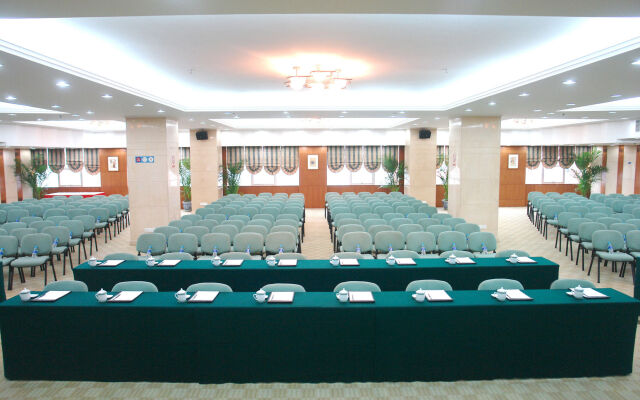 Grand Metropark Liyuan Hotel