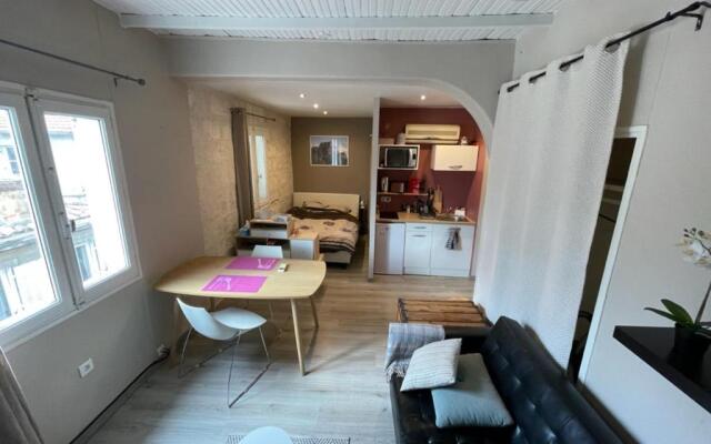 Cosy And Comfortable Studio For 2 In Avignon