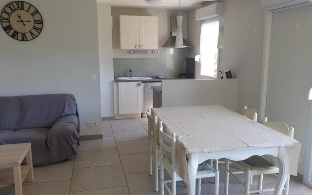 Logement reposant, sécurisé et climatisé