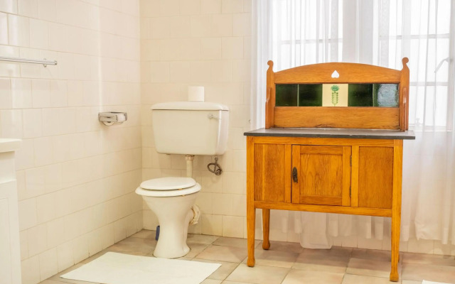 Karoo Country Inn Hotel