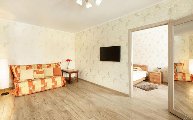 Аврора на улице 50 Лет Октября 26