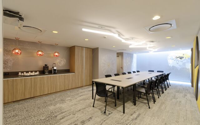 Holiday Inn Reims Centre by IHG (Chambres Rénovées)