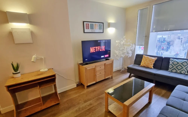 Liverpool Street Apartments