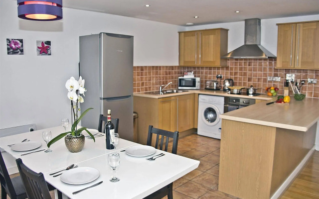 Base Serviced Apartments - Duke Street