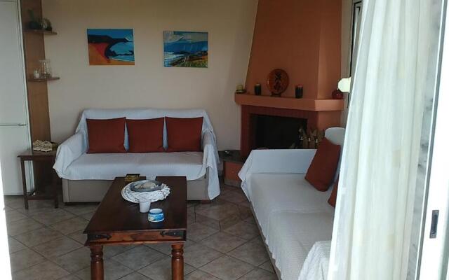 Cozy House In A Quiet Neighborhood Paliouri Region