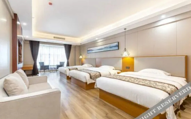 Yintong  Holiday  Inn(Tai'an Fangte Branch)