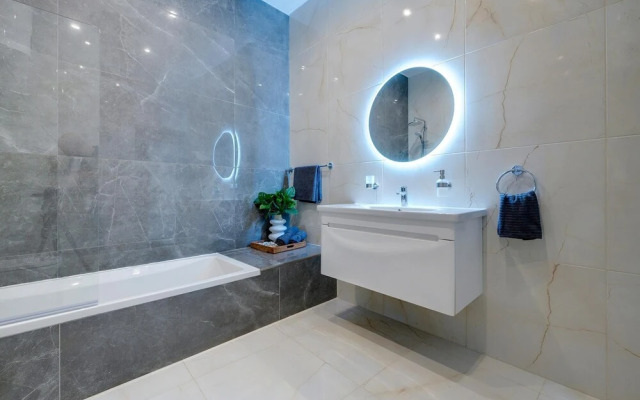 Art Deco Luxury Apartment Central Location