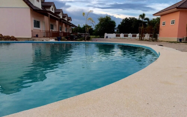 Thitinaddha Resort Hua Hin