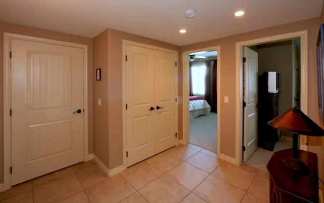 An Owl's Perch Vacation Suite