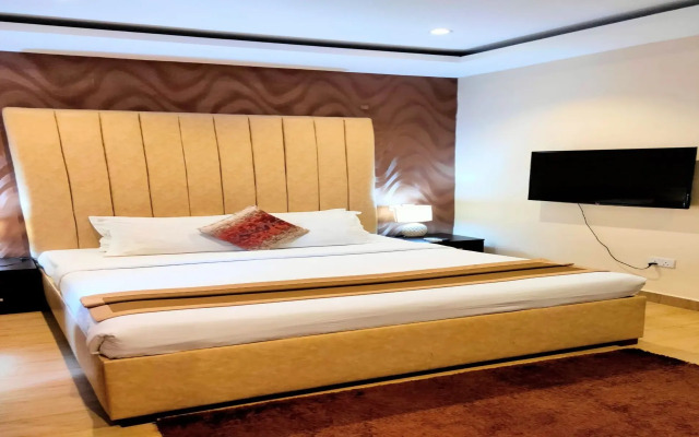 The Cabin Hotel