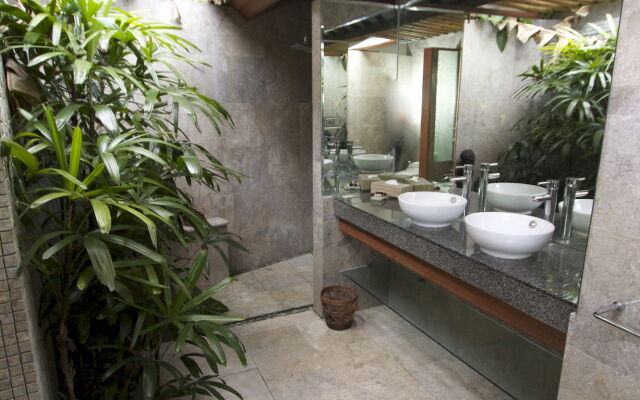 Bayshore Villas Candi Dasa