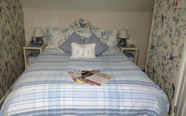 Twelfth Night Guest House