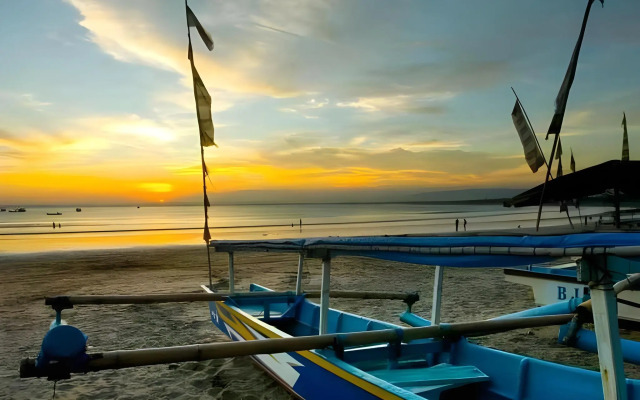 Nyiur Indah Beach Hotel