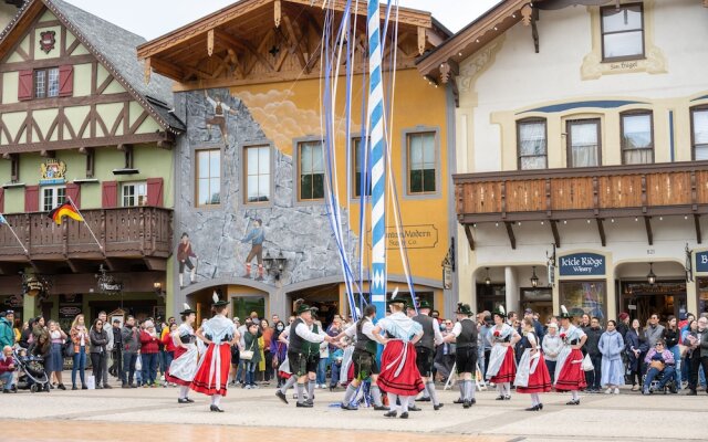 Riverhouse 3 Bedroom Home