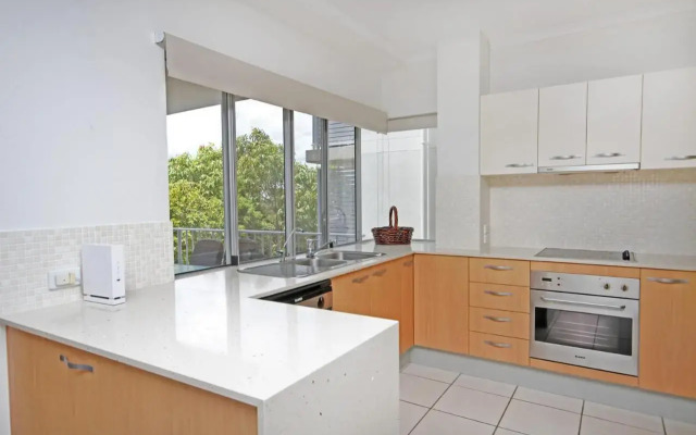 Unit 2 'Sea Breeze Villas', Coolum Beach
