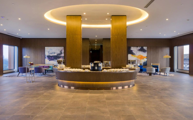 M Resort & Hotel