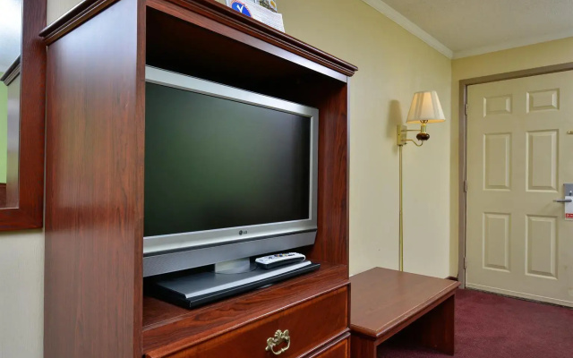 Americas Best Value Inn Camden