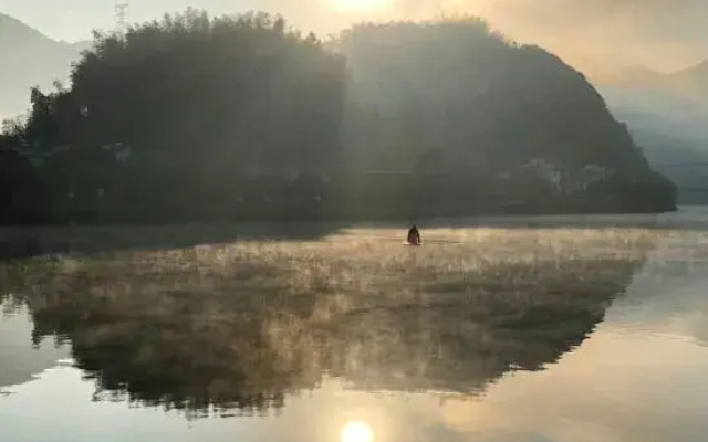 Ningguo Hongcun Riverside Homestay