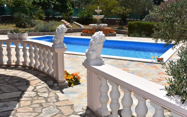 Villa Adria
