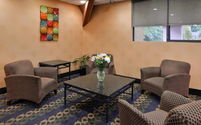 Red Roof Inn & Suites Newark - University