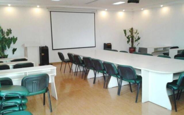 Super 8 Hotel Shanguo Road - Tengzhou