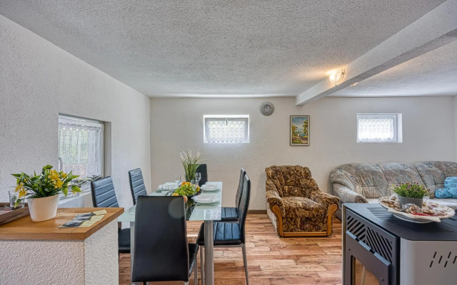 Holiday home Veki***