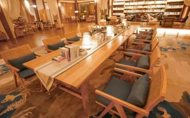 Huifeng Hotel