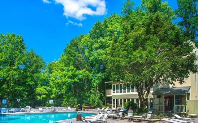 Eagles Nest II - Two Bedroom Cabin