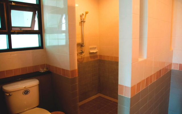 Tak Andaman Resort & Hotel