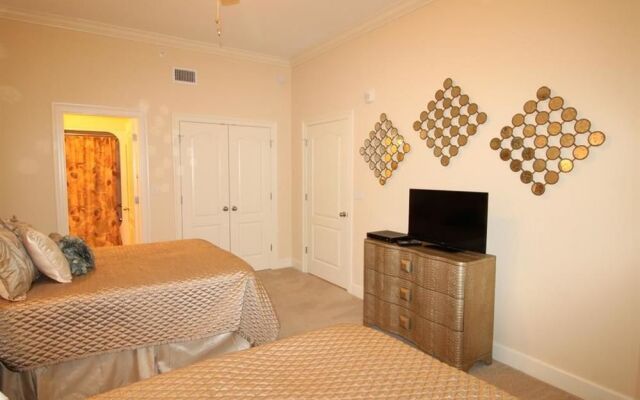 Phoenix West Ii Condominiums