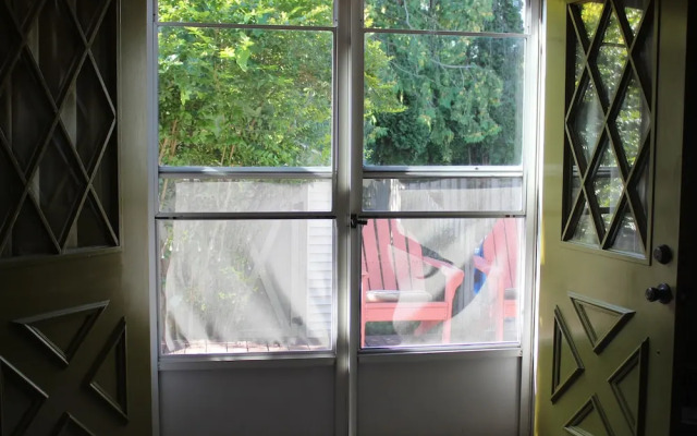 Nola's Onekama Hideout