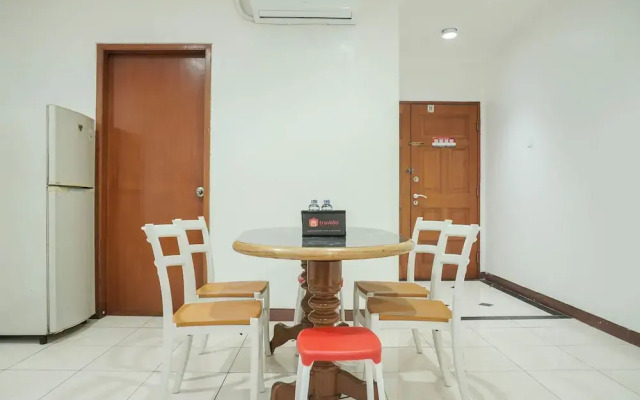 Spacious and Good 3BR Pangeran Jayakarta Apartment