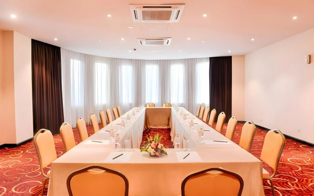 Goldsands Hotel