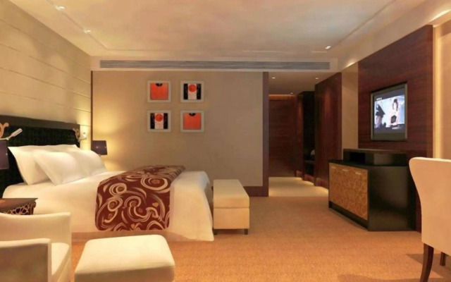 Noble International Hotel