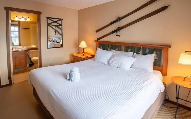 Snow Creek Lodge by Fernie Lodging Co