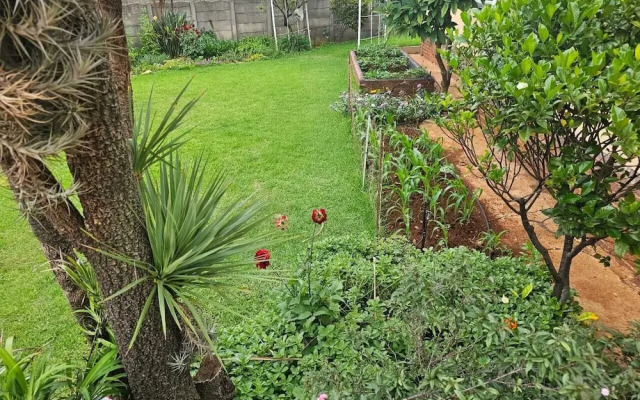 J&M Guest House